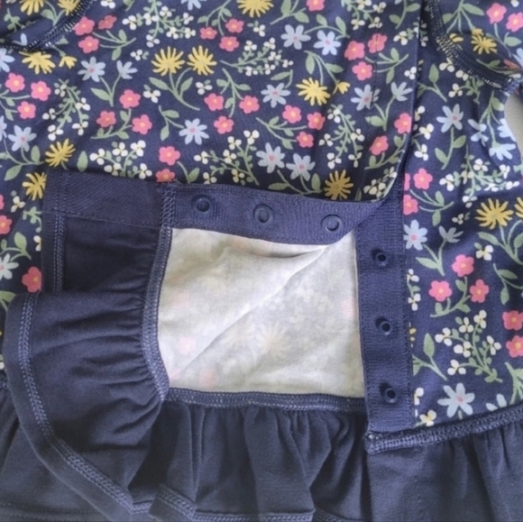 Cat & Jack Baby Floral Adaptive Ruffle Long Sleeve Snap Top - Picture 2 of 4